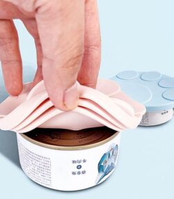 2-in-1 Silicone Pet Food Can Cover and Spoon